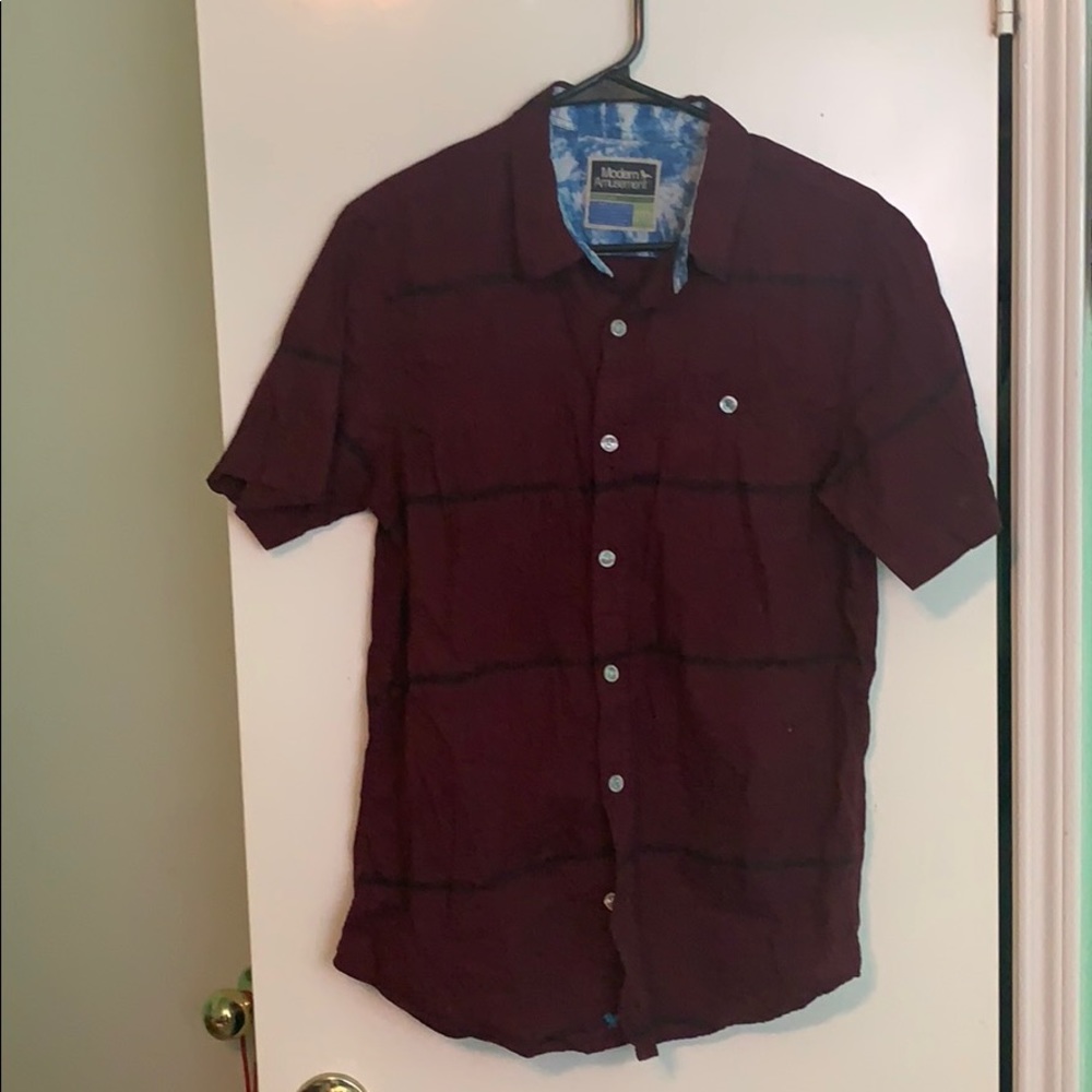 PACSCUN. CASUAL BUTTON UP.